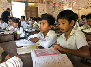 Kambodscha Kinder in der Schule
